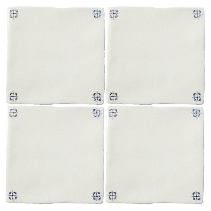 Clover corner motif on Contemporary Classics Antique White in Sylvia blue