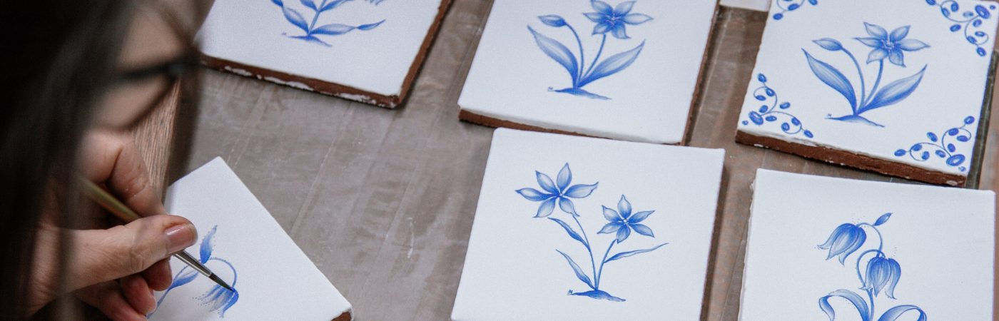 Come and play! Create your own custom Delft tiles